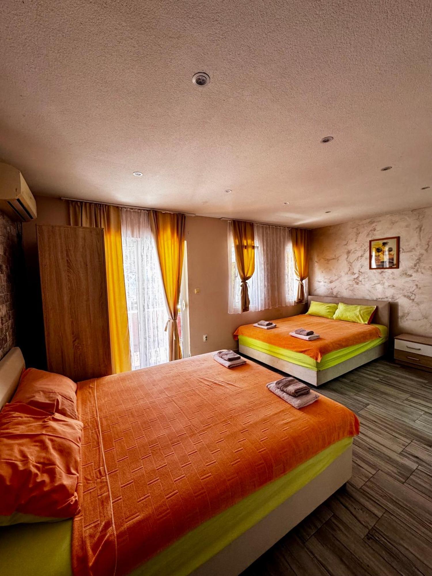 Apartments Tadic Petrovac Exterior photo