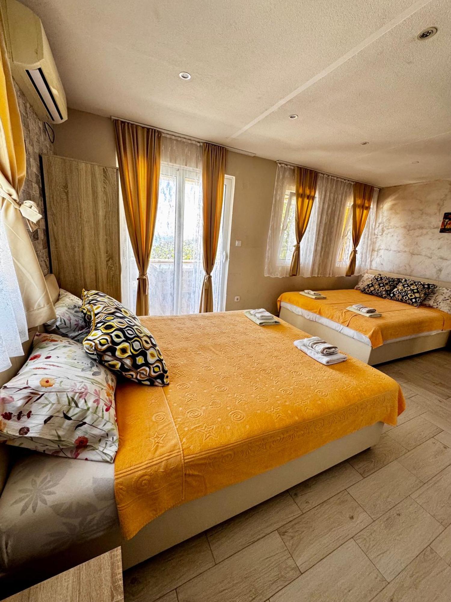 Apartments Tadic Petrovac Exterior photo